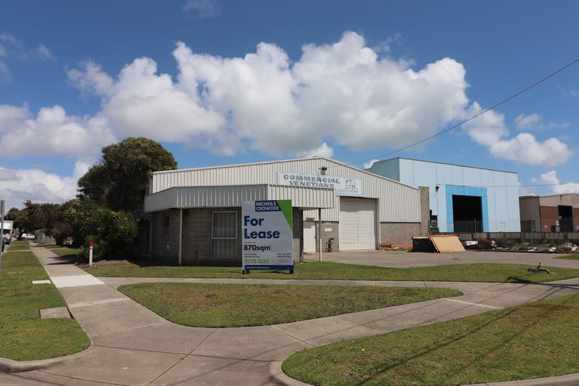 Click to view all images 1 Curie Court Seaford VIC 3198 - Image 2