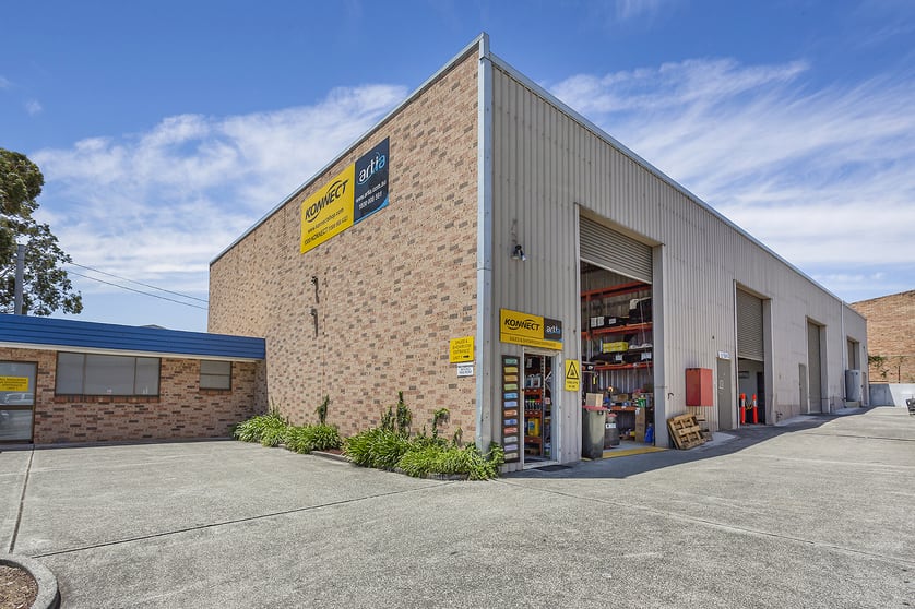 Click to view all images Bay 3, 7 Waverley Drive Unanderra NSW 2526 - Image 3