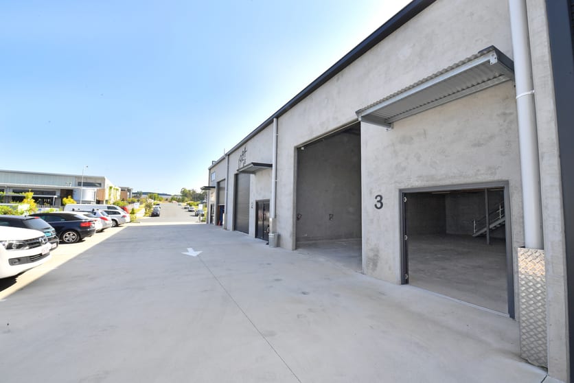 Click to view all images Unit 3/20-22 Venture Drive Noosaville QLD 4566 - Image 1