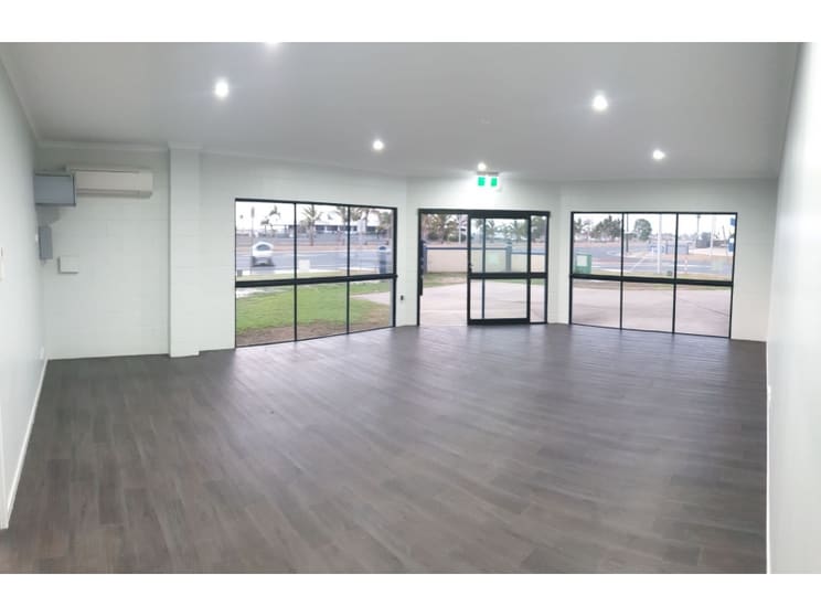 Click to view all images 2 John Vella Drive Paget QLD 4740 - Image 2