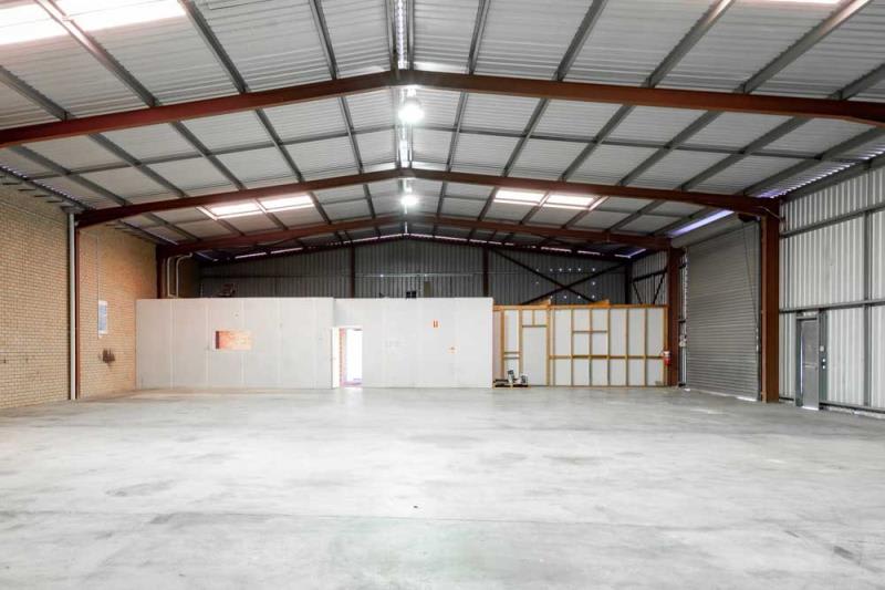 Click to view all images 1/7 Hoskins Road Landsdale WA 6065 - Image 3