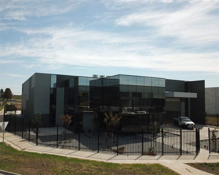 Click to view all images 58 Legacy Road Epping VIC 3076 - Image 1