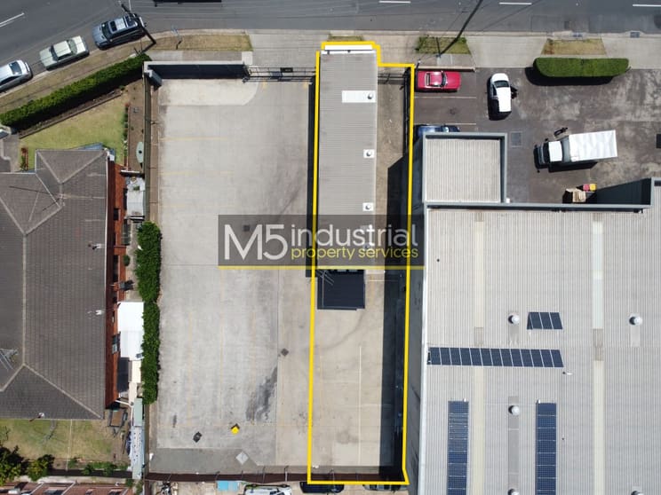 Click to view all images 2 Omnibus Road Kingsgrove NSW 2208 - Image 2
