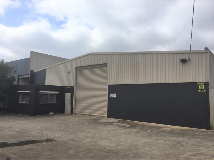 18 Enmore Street North Geelong VIC 3215 - Image 1