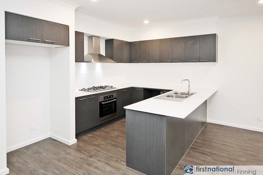 Click to view all images 9 Polson Way Cranbourne West VIC 3977 - Image 3