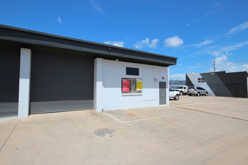 Click to view all images Unit 16, 62 Keane Street Currajong QLD 4812 - Image 1