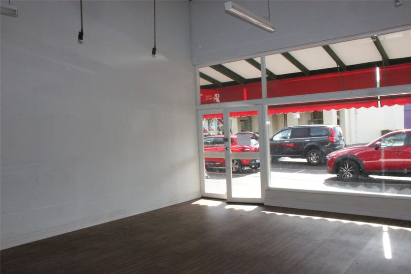 Click to view all images 8a/2 The Crescent Midland WA 6056 - Image 2