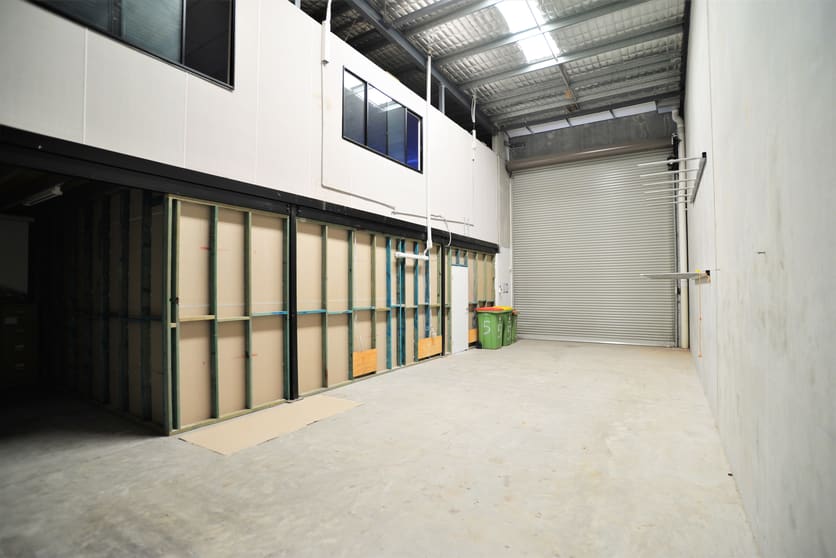 Click to view all images 5/5-7 Cairns Street Loganholme QLD 4129 - Image 3