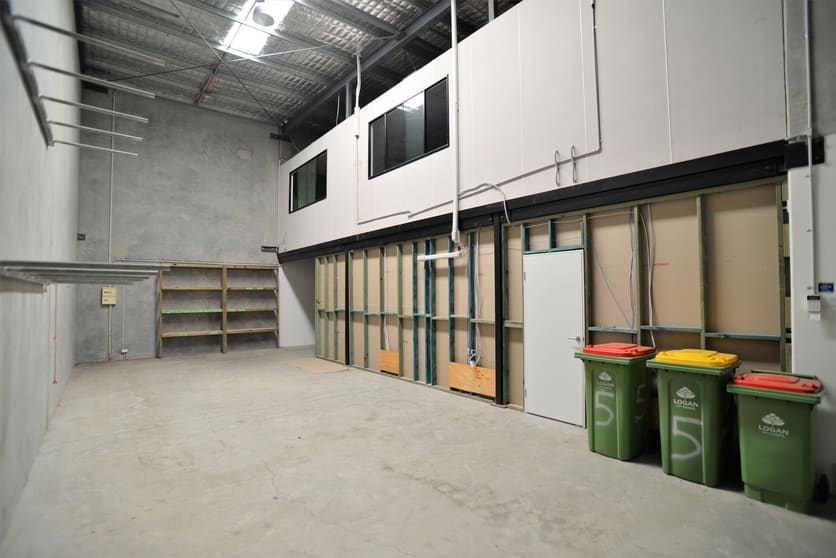 Click to view all images 5/5-7 Cairns Street Loganholme QLD 4129 - Image 2