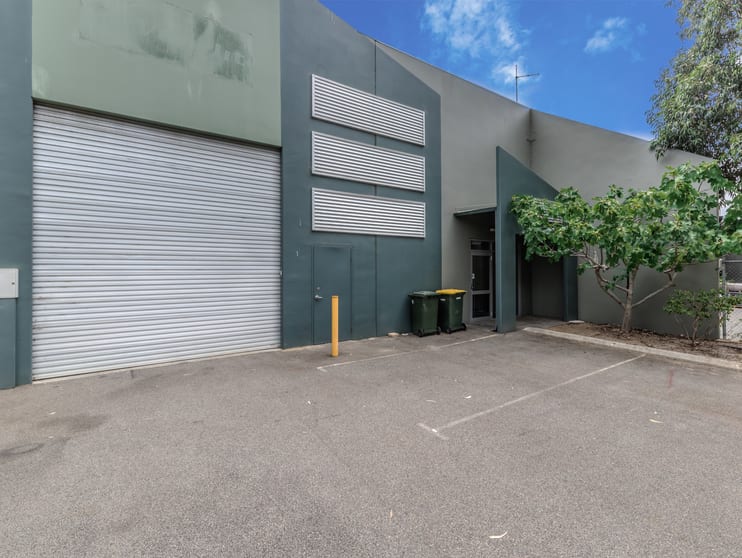 Click to view all images 1/34 Bushland Ridge Bibra Lake WA 6163 - Image 3