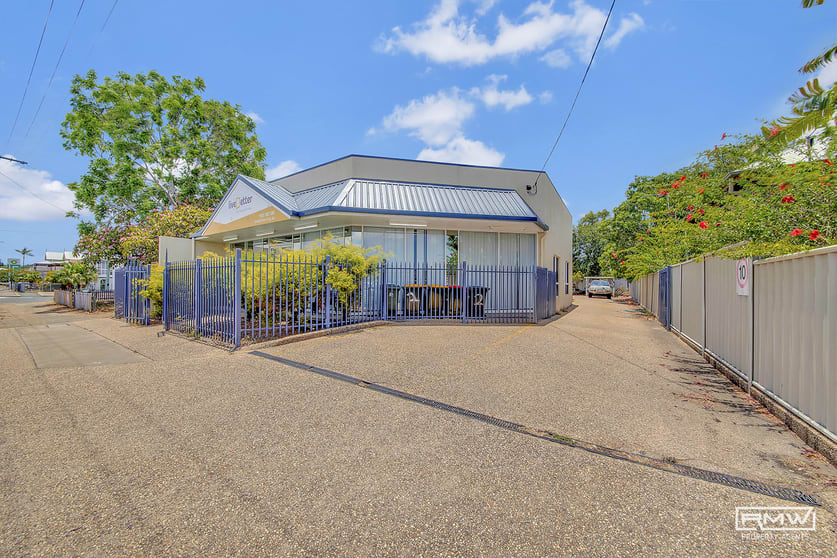 Click to view all images 10 ALBERT STREET Rockhampton City QLD 4700 - Image 2