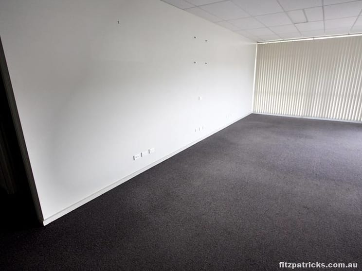 Click to view all images 1/1 Riedell Street Wagga Wagga NSW 2650 - Image 2