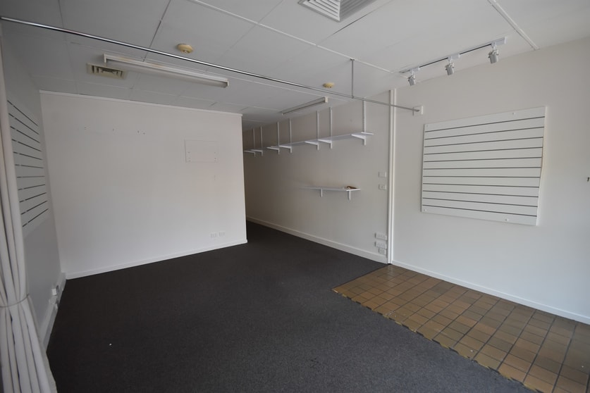 Click to view all images 521 Kiewa Street Albury NSW 2640 - Image 3