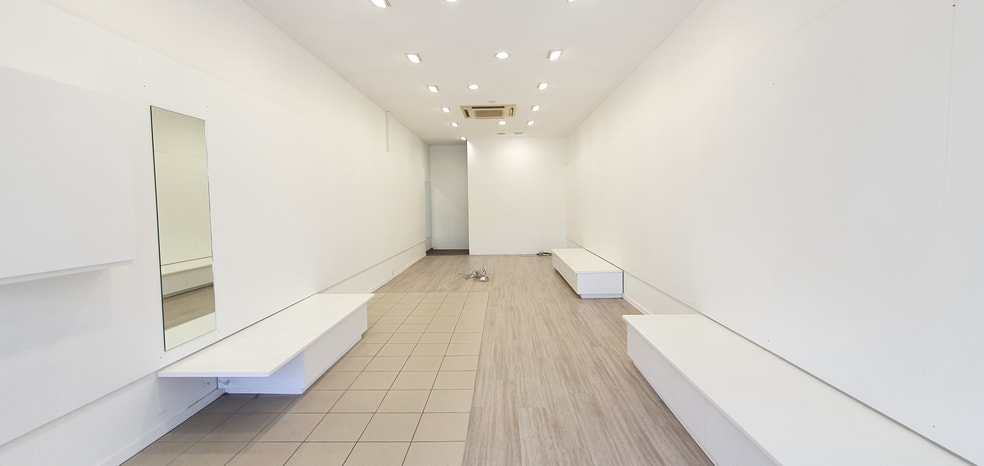 Click to view all images 3/50 Church Street Brighton VIC 3186 - Image 2