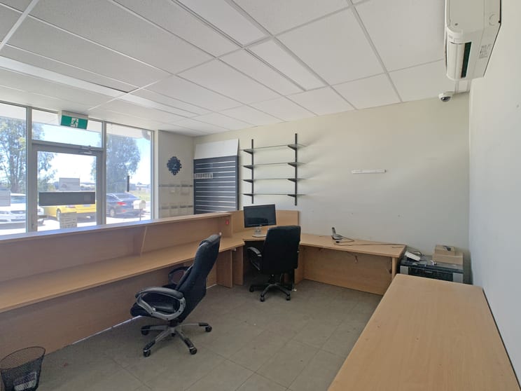 Click to view all images 3/5 Innovation Drive Delacombe VIC 3356 - Image 2