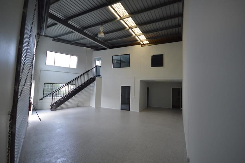Click to view all images Molendinar QLD 4214 - Image 1
