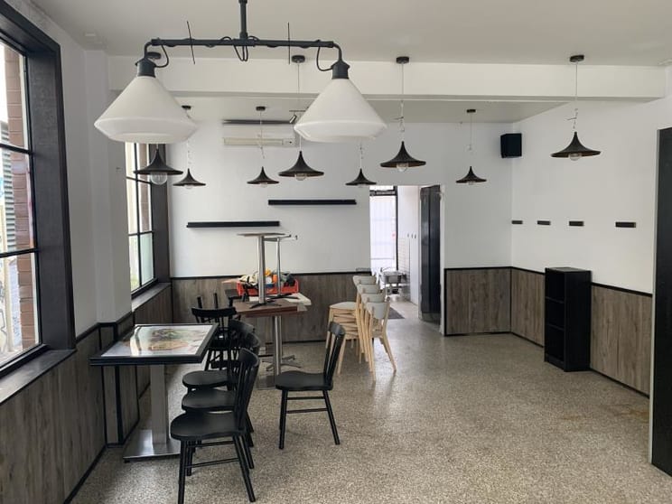 Click to view all images Unit 8 / 1 Bank Street South Melbourne VIC 3205 - Image 2