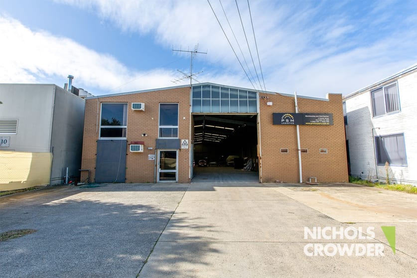 Click to view all images 8 Powlett Street Moorabbin VIC 3189 - Image 1