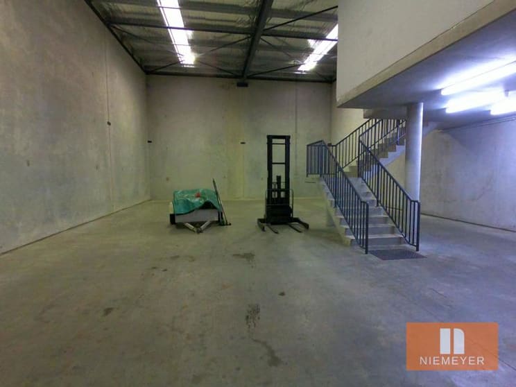 Click to view all images 45 Powers Road Seven Hills NSW 2147 - Image 2