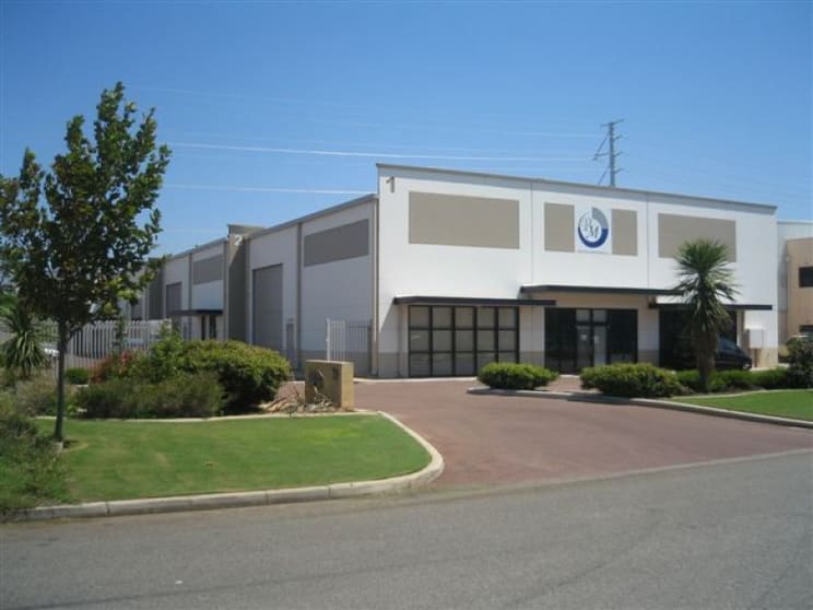 Click to view all images U1, 79 Catalano Cct Canning Vale WA 6155 - Image 1