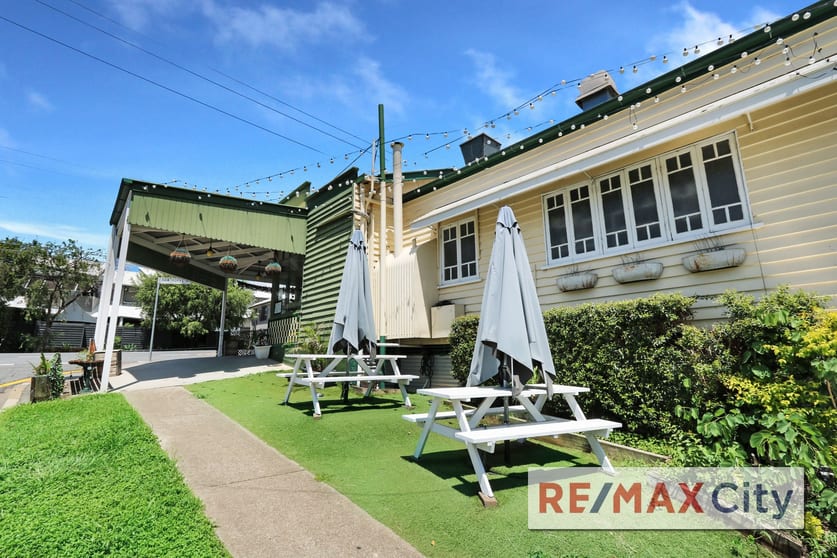 Click to view all images Shop 1/134 Hawthorne Road Hawthorne QLD 4171 - Image 3