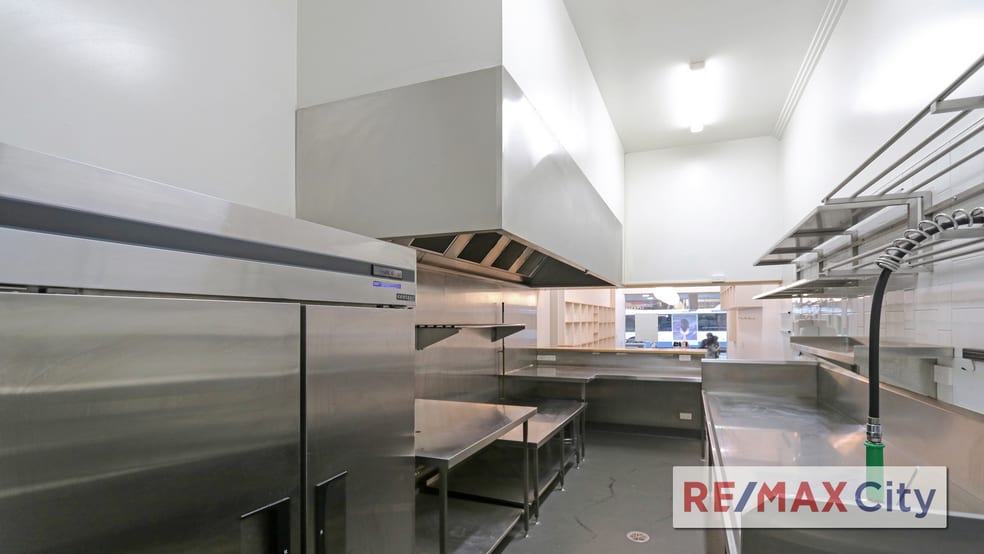 Click to view all images Shop 5/158 Adelaide Street Brisbane City QLD 4000 - Image 3