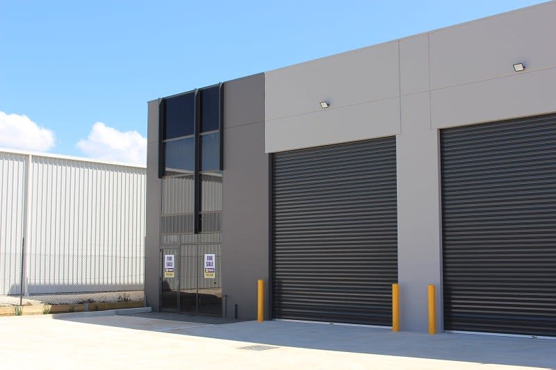 Click to view all images 1/9 Newry Drive New Gisborne VIC 3438 - Image 1