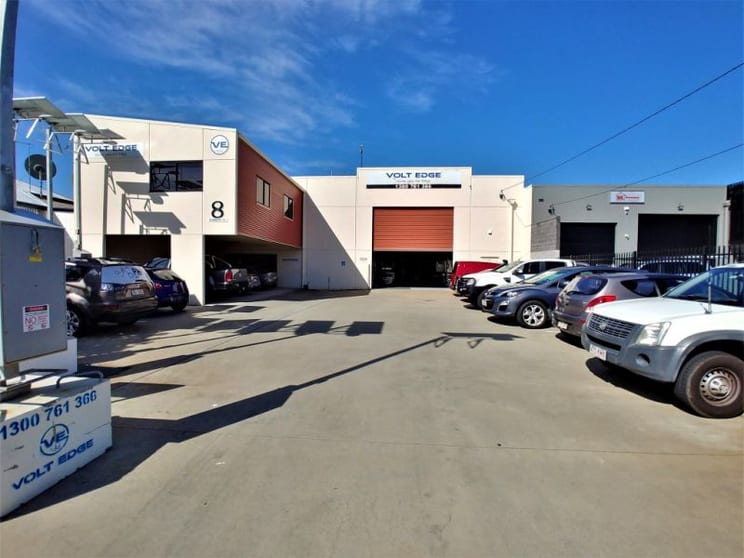 Click to view all images 8 Allworth Street Northgate QLD 4013 - Image 2