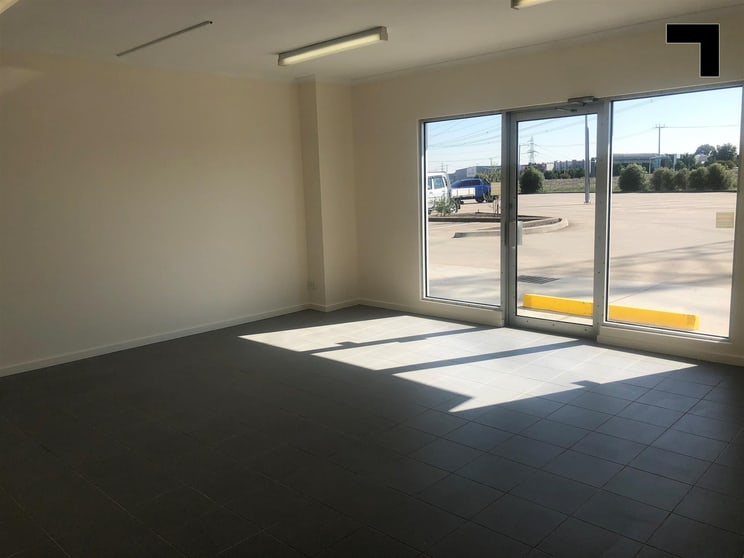 Click to view all images 1/22 Disney Avenue Keilor East VIC 3033 - Image 3