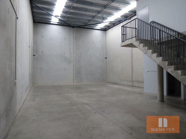 Click to view all images 45 Powers Road Seven Hills NSW 2147 - Image 2