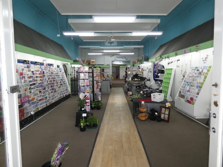 Click to view all images 172 Barker Street Castlemaine VIC 3450 - Image 2