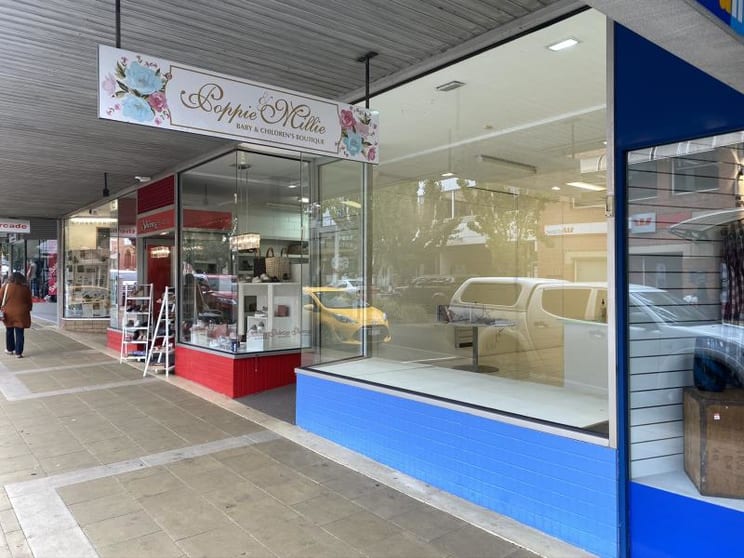 Click to view all images Shop 2/24-28 Stewart Street Devonport TAS 7310 - Image 3