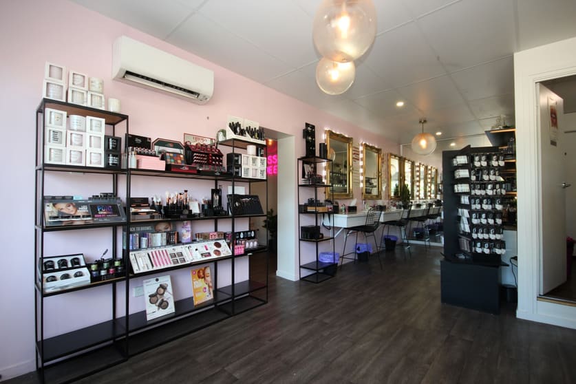Click to view all images Suite 6, 203 Kings Road Pimlico QLD 4812 - Image 3