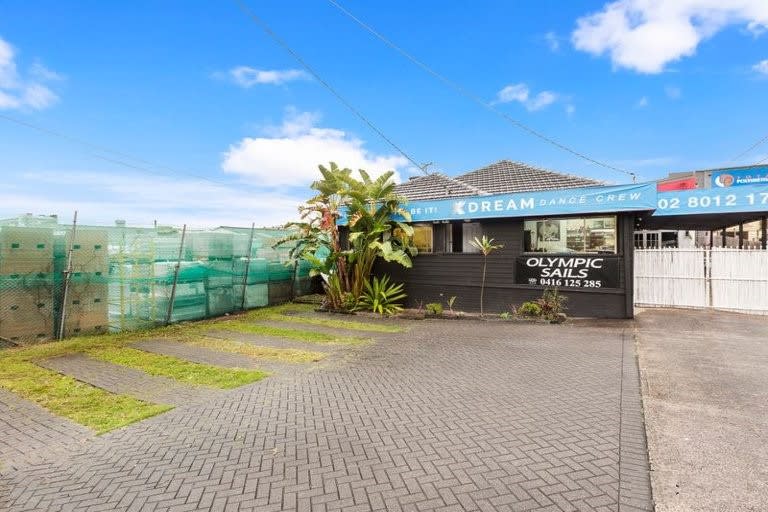 Click to view all images 224 Harbord Road Brookvale NSW 2100 - Image 1