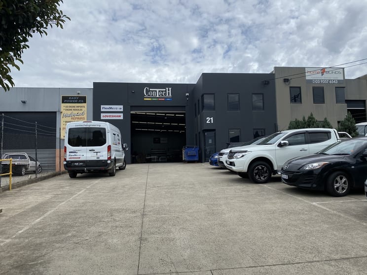 Click to view all images 21 Capital Link Drive Campbellfield VIC 3061 - Image 2