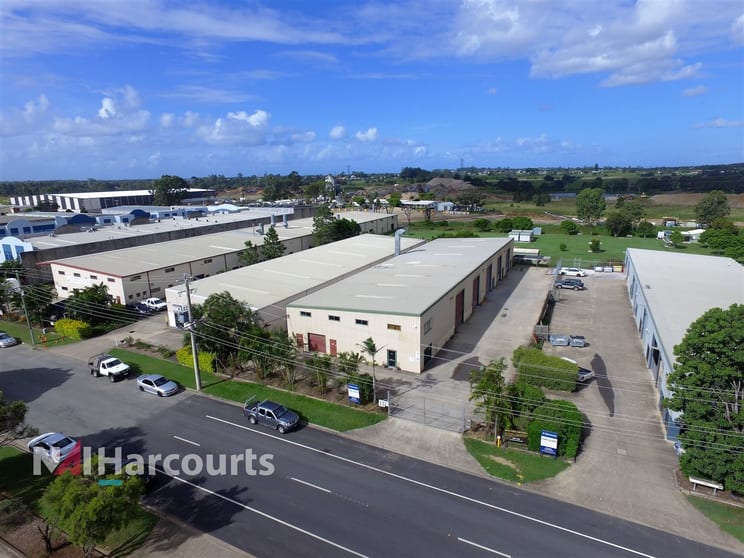 Click to view all images 11 Deakin Street Brendale QLD 4500 - Image 1