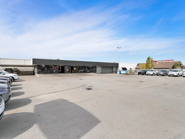 Click to view all images 15-17 Hamilton Street Cannington WA 6107 - Image 1