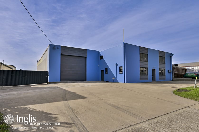 Click to view all images 18 Grahams Hill Road Narellan NSW 2567 - Image 3