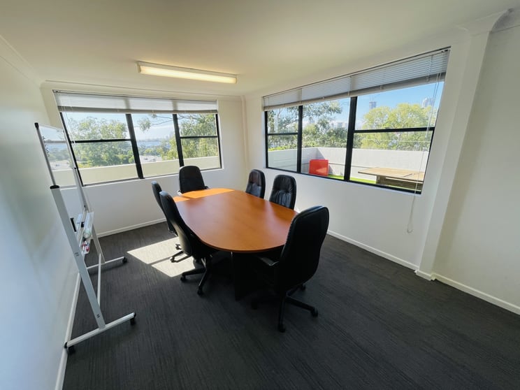 Click to view all images 13b/146 Bundall Road Bundall QLD 4217 - Image 2