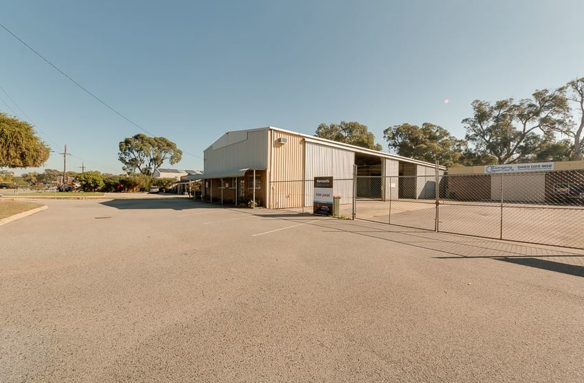 Click to view all images 23 Cort Way Rockingham WA 6168 - Image 2