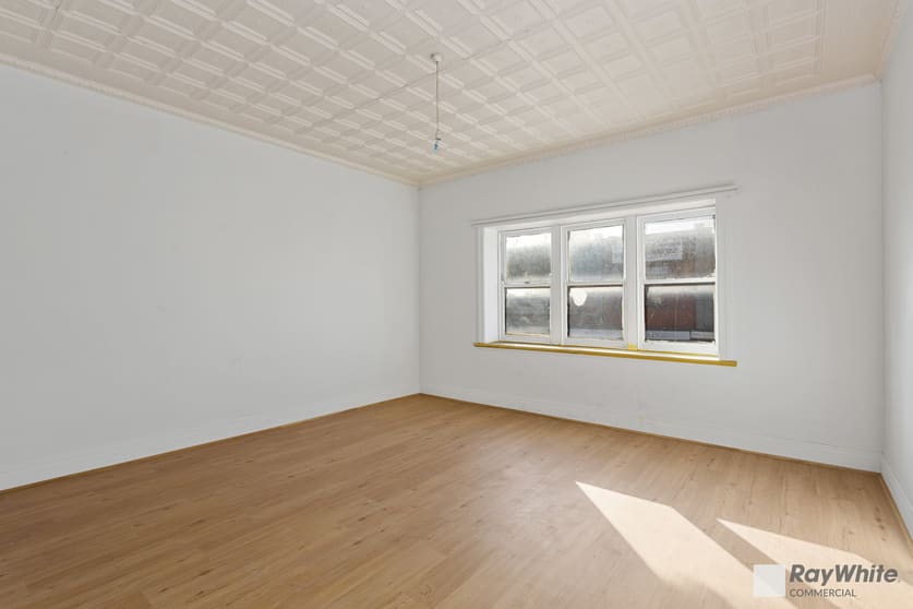 Click to view all images 1212 Glen Huntly Road Glen Huntly VIC 3163 - Image 3