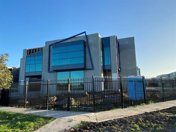Click to view all images 21 Northpark Drive Somerton VIC 3062 - Image 1