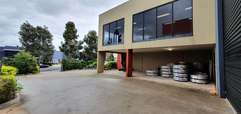 Click to view all images 30A Trade Park Drive Tullamarine VIC 3043 - Image 2