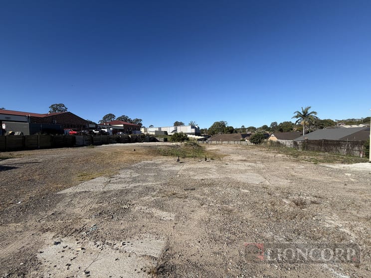 Click to view all images Redbank Plains QLD 4301 - Image 2