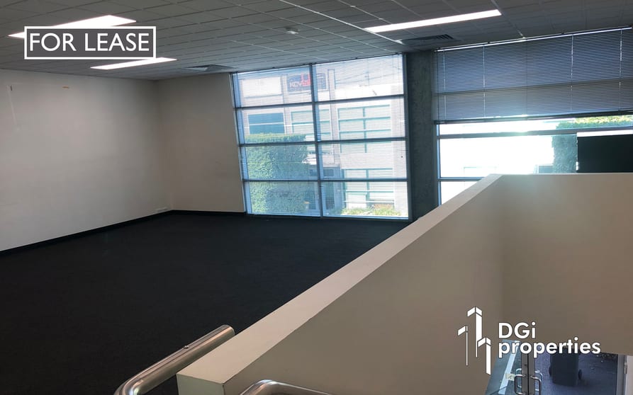 Click to view all images 25/3 Westside Avenue Port Melbourne VIC 3207 - Image 3