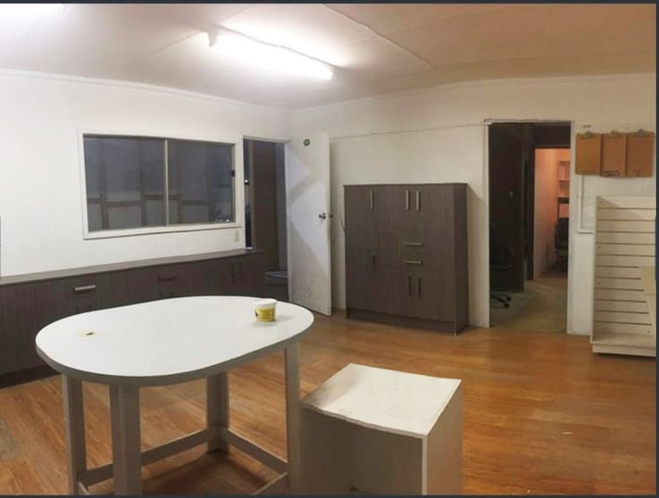 Click to view all images 3/58 Medcalf Street Warners Bay NSW 2282 - Image 2