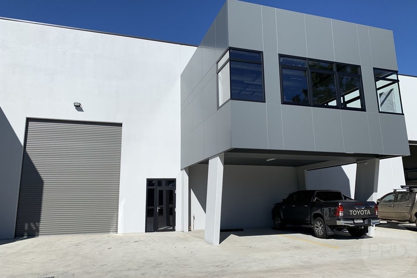 Click to view all images 124 Russell Street Emu Plains NSW 2750 - Image 3