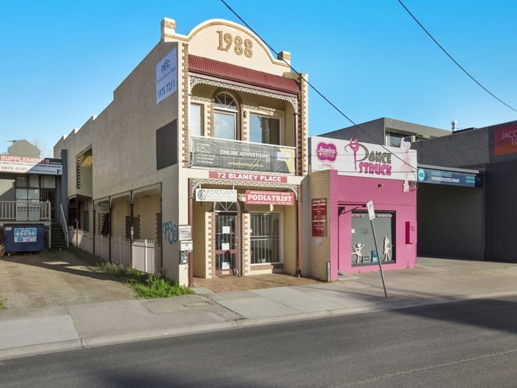 Click to view all images 3B/72 Blamey Place Mornington VIC 3931 - Image 1
