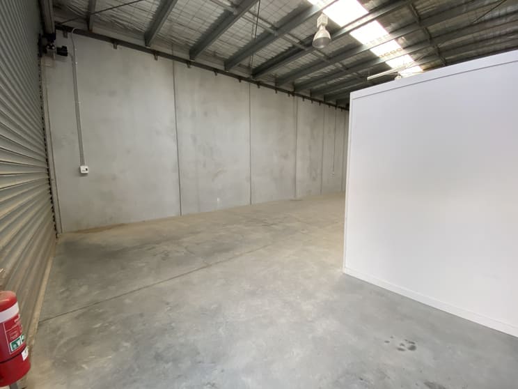 Click to view all images 3/2 Sovereign Drive Hastings VIC 3915 - Image 2