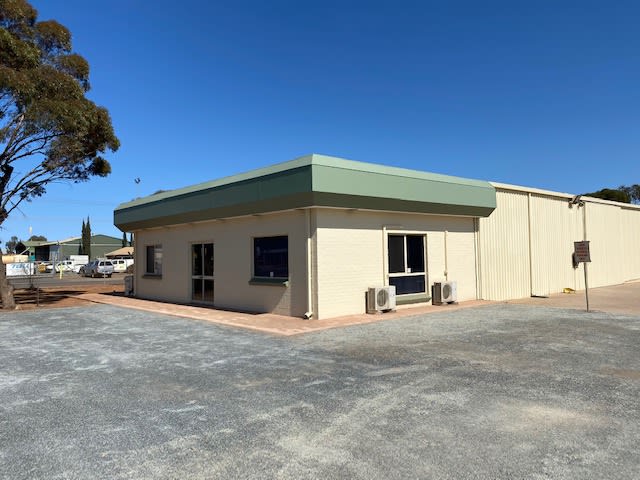 Click to view all images 26 Broadwood Street West Kalgoorlie WA 6430 - Image 1